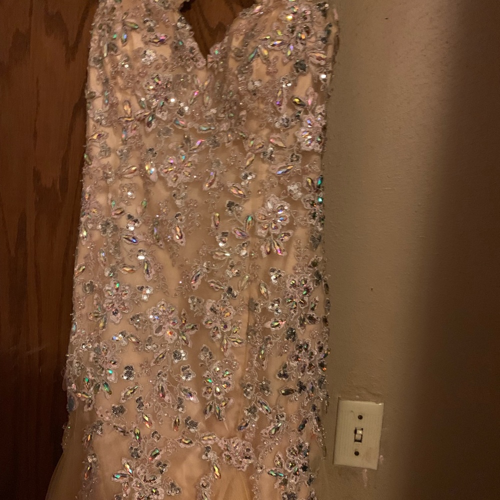 Prom dress - Picture 4 of 8